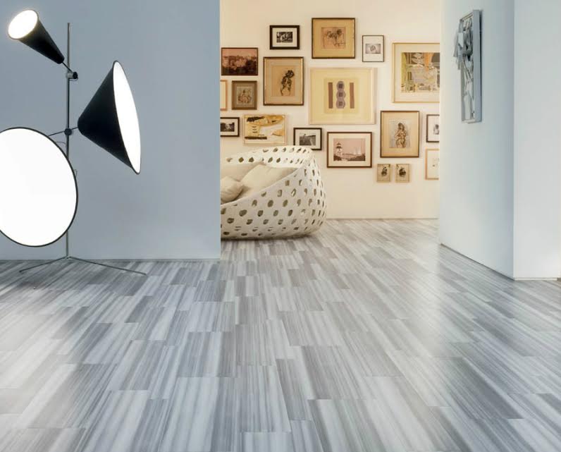 How to choose between hardwood and vinyl flooring